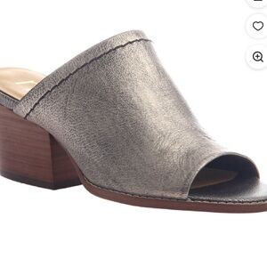 Nicole Women's Metallic pewter Mules